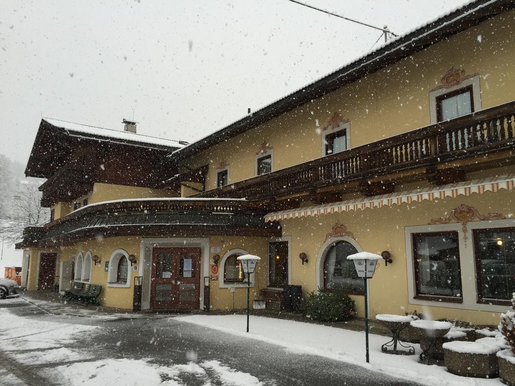 Landgasthof Knappenstuben Fieberbrunn Exterior foto